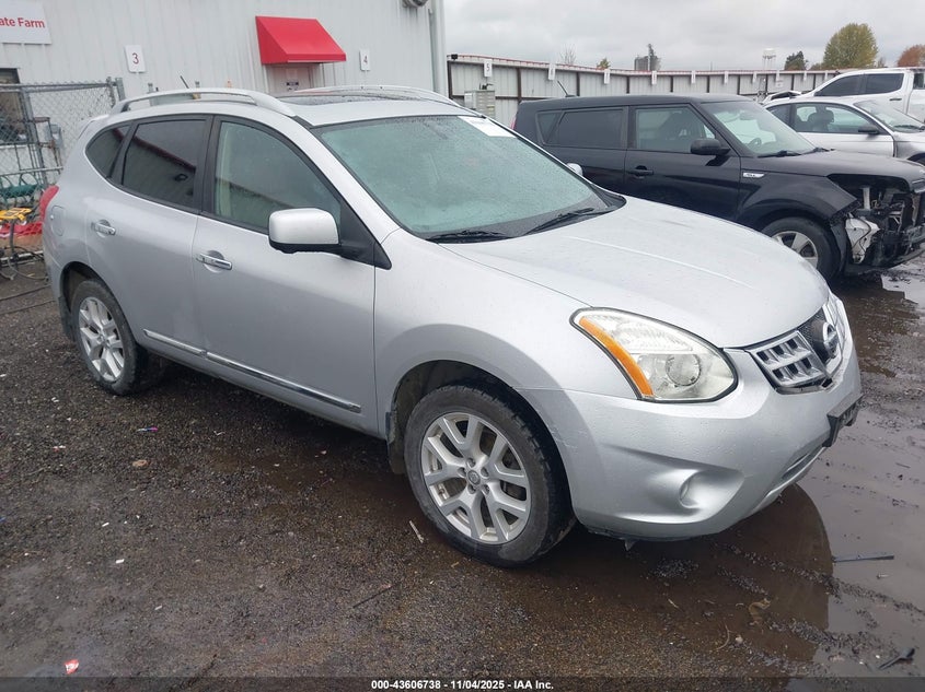 NISSAN ROGUE SV W/SL PKG