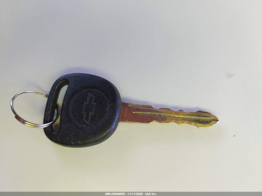 2002 Chevrolet Avalanche 1500 VIN: 3GNEK13T12G181935 Lot: 43606805