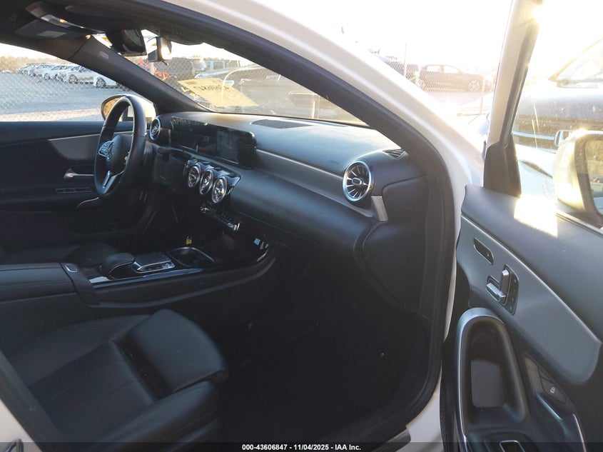 2019 MERCEDES-BENZ A 220 4MATIC WDD3G4FB0KW018108
