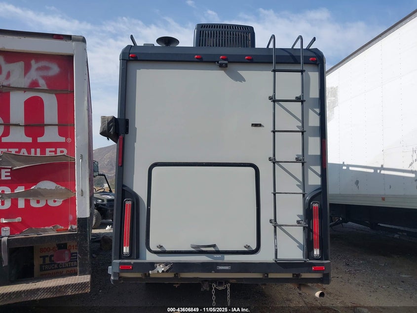 2021 Ford Transit-350 Cutaway VIN: 1FDRU8PG4MKA77439 Lot: 43606849