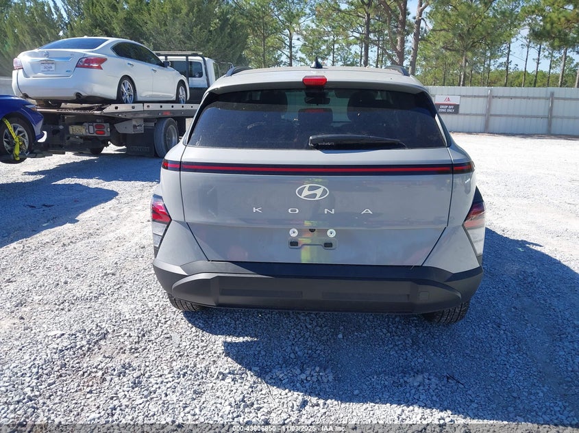 2025 HYUNDAI KONA SEL KM8HB3AB8SU334685