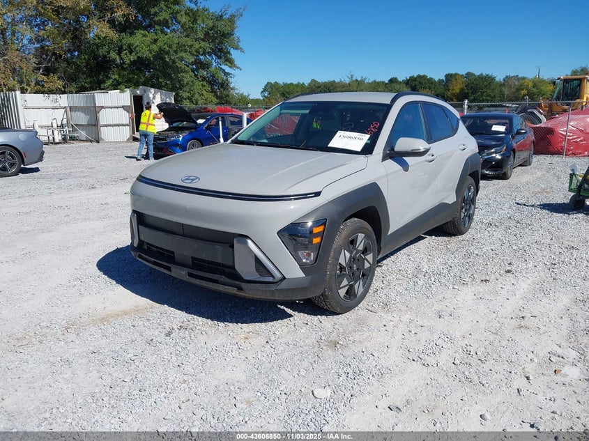 2025 HYUNDAI KONA SEL KM8HB3AB8SU334685