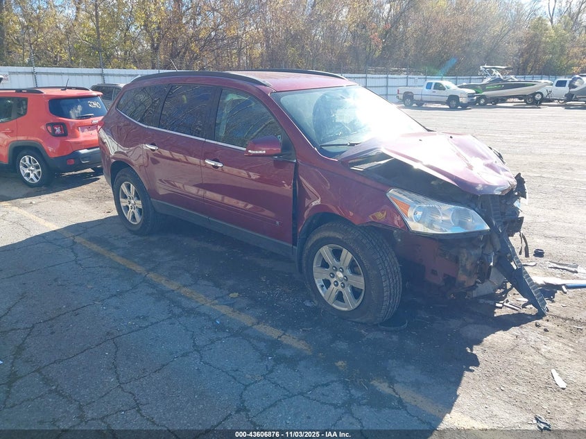 CHEVROLET TRAVERSE LT