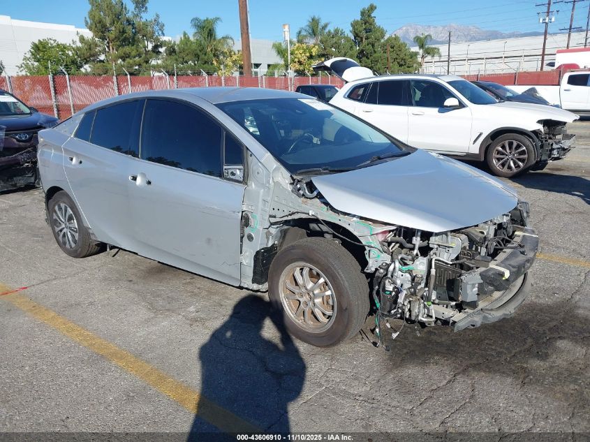TOYOTA PRIUS PRIME XLE