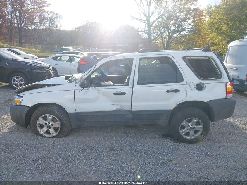 2005 Ford Escape Xlt VIN: 1FMYU93125KB34144 Lot: 43606947