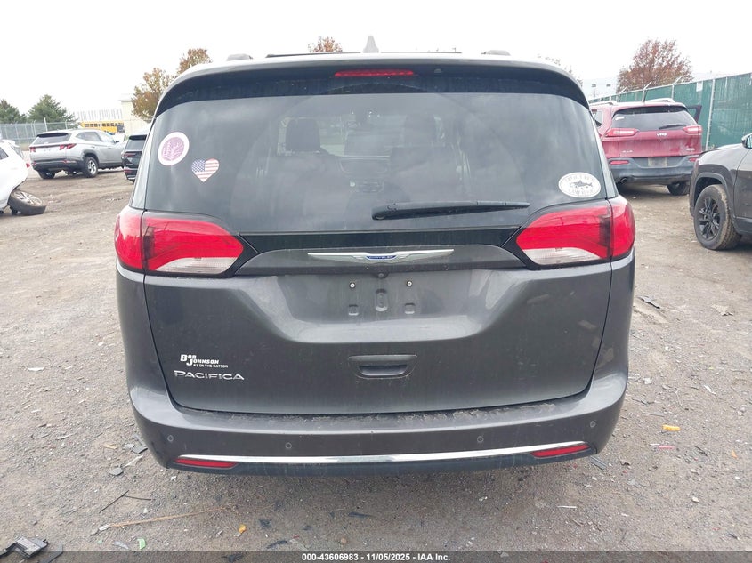 2019 Chrysler Pacifica Touring L VIN: 2C4RC1BG5KR613450 Lot: 43606983
