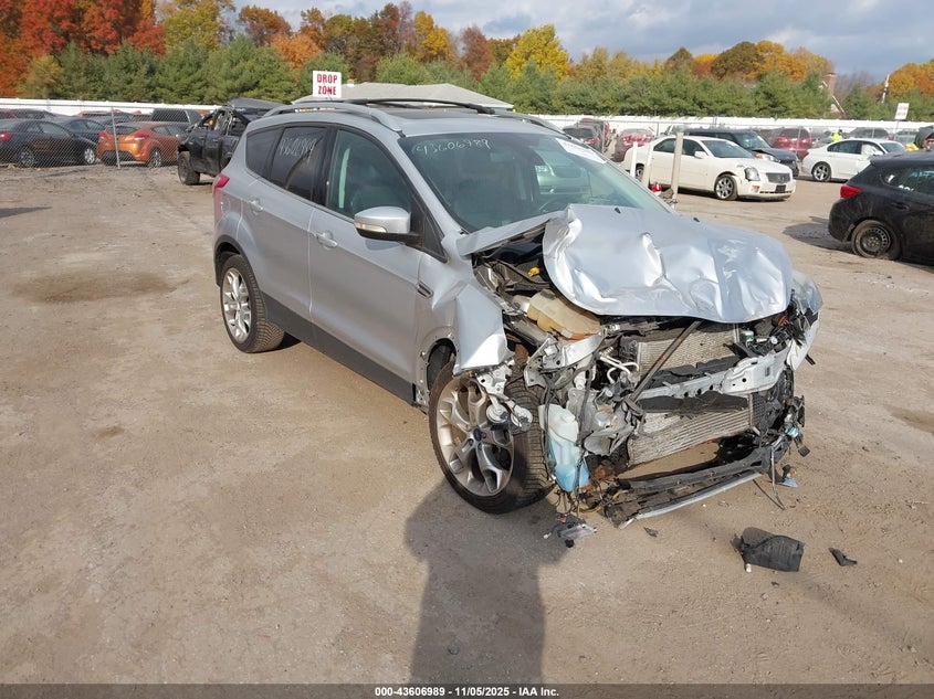 FORD ESCAPE TITANIUM