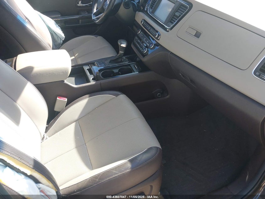 2018 KIA SEDONA SX LIMITED KNDME5C13J6346501
