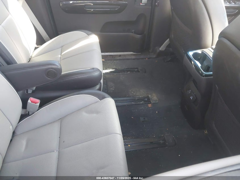 2018 KIA SEDONA SX LIMITED KNDME5C13J6346501