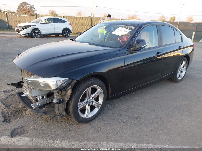 WBA3D5C57EKX98527 2014 BMW 3ER photo no. 2