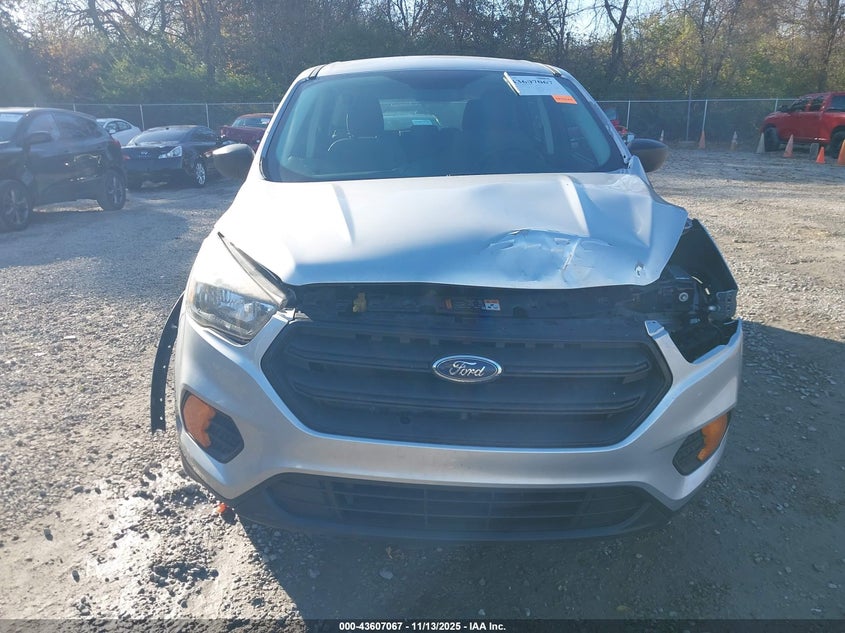 2018 Ford Escape S VIN: 1FMCU0F78JUB39319 Lot: 43607067