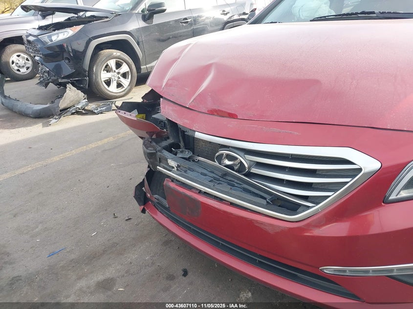 2015 HYUNDAI SONATA SE - 5NPE24AF0FH153158