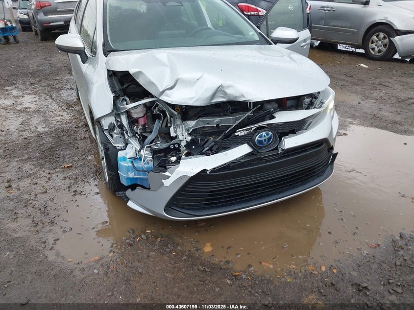 2023 TOYOTA COROLLA HYBRID LE - JTDBCMFE9P3024400