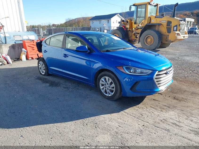 2017 HYUNDAI ELANTRA SE - KMHD74LF0HU090853