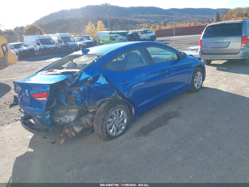 2017 HYUNDAI ELANTRA SE KMHD74LF0HU090853