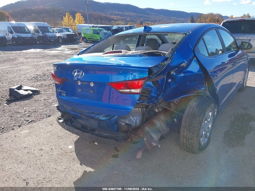 2017 HYUNDAI ELANTRA SE KMHD74LF0HU090853