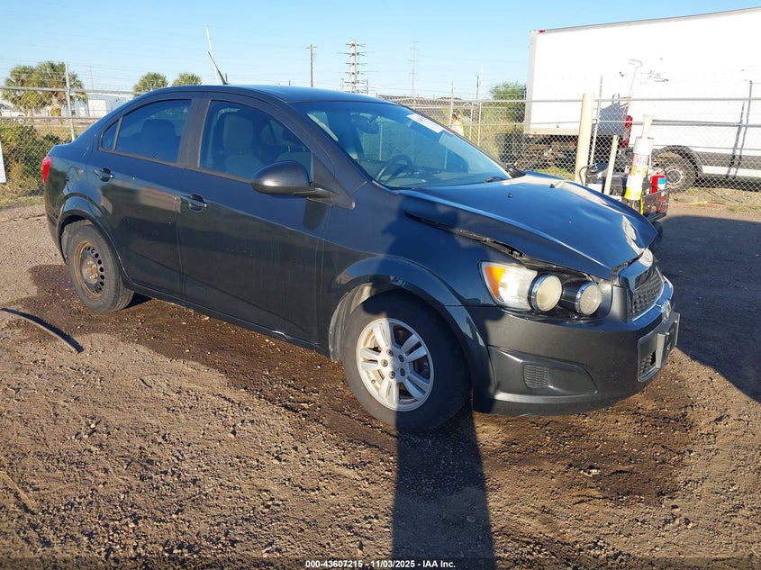 CHEVROLET SONIC LS AUTO