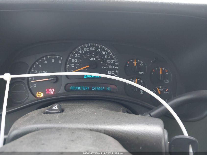 2004 GMC Yukon Slt VIN: 1GKEC13Z64J260291 Lot: 43607238