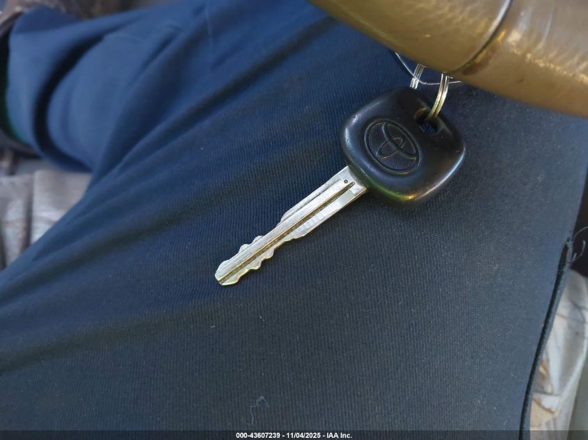 2006 Toyota Sequoia Limited V8 VIN: 5TDZT38A76S276517 Lot: 43607239