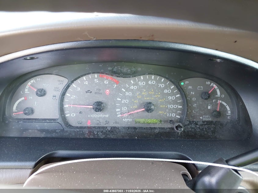 2003 Toyota Sequoia Sr5 V8 VIN: 5TDZT34AX3S155160 Lot: 43607303