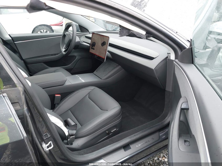 2025 Tesla Model 3 Long Range Rear-Wheel Drive VIN: 5YJ3E1EA2SF045211 Lot: 43607338