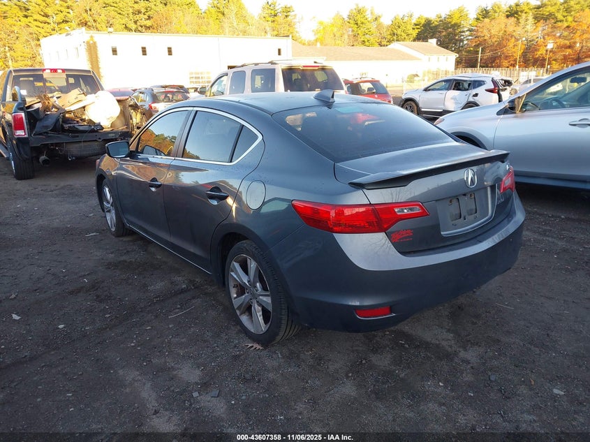 2013 Acura Ilx 2.0L VIN: 19VDE1F51DE013924 Lot: 43607358