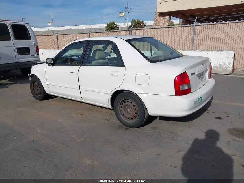 2000 Mazda Protege Dx/Lx white sedan gasoline JM1BJ2228Y0212429 photo #4