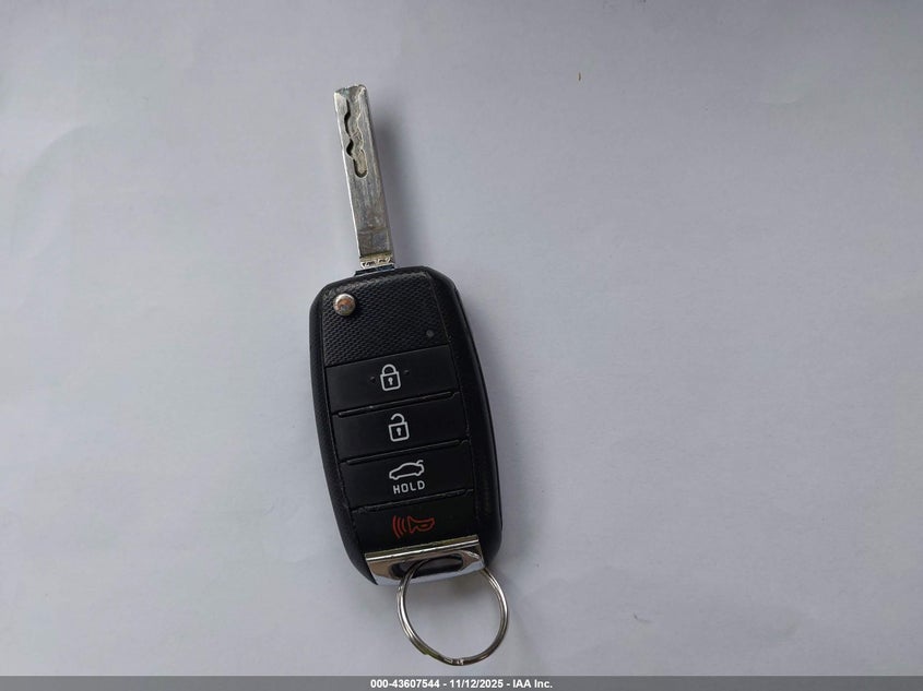 5XXGT4L39LG393826 2020 KIA OPTIMA photo no. 11