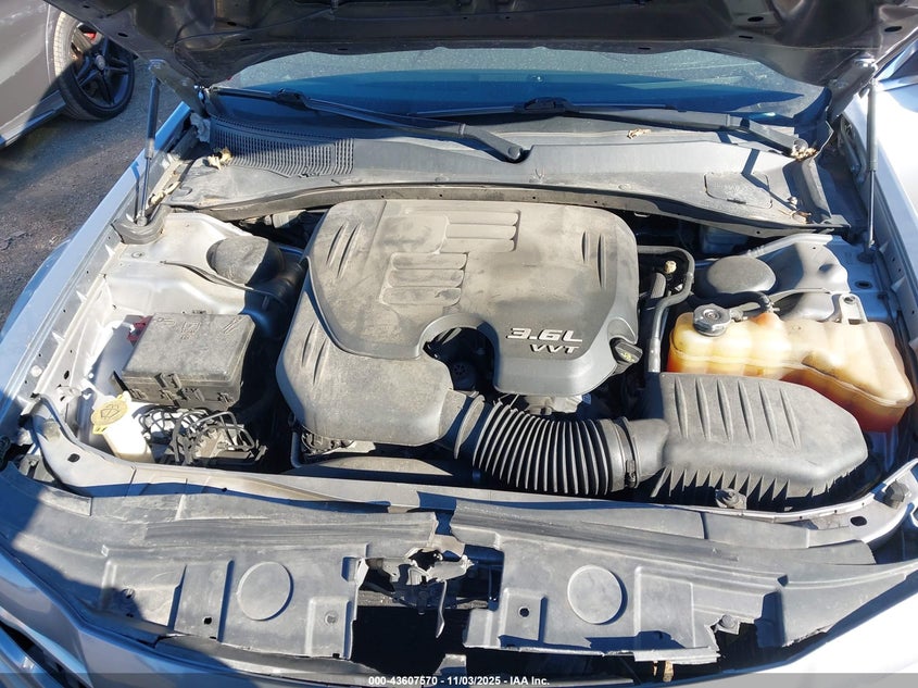 2014 CHRYSLER 300 - 2C3CCAAG5EH340189