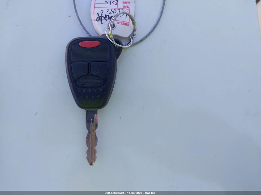 2016 Jeep Compass Latitude VIN: 1C4NJCEA5GD648135 Lot: 43607594