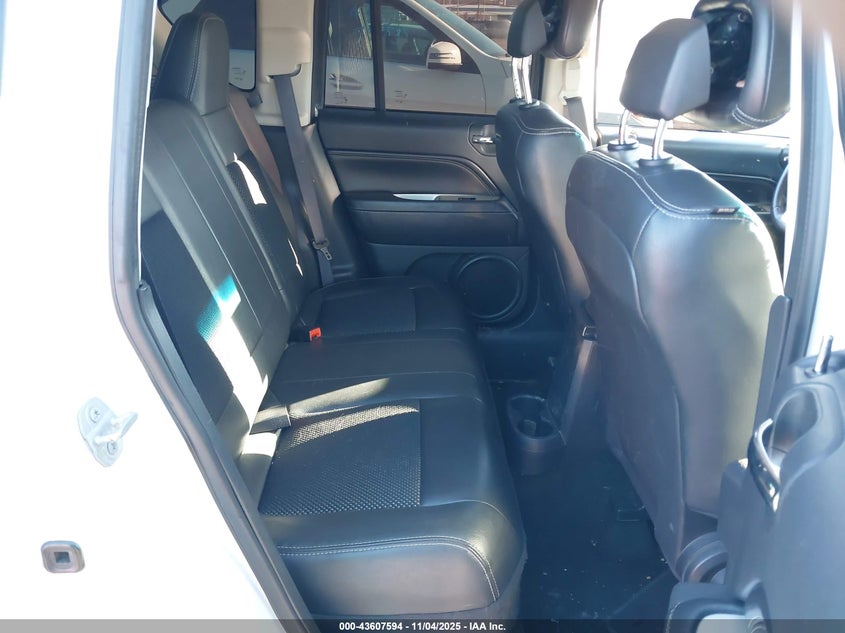 2016 Jeep Compass Latitude VIN: 1C4NJCEA5GD648135 Lot: 43607594