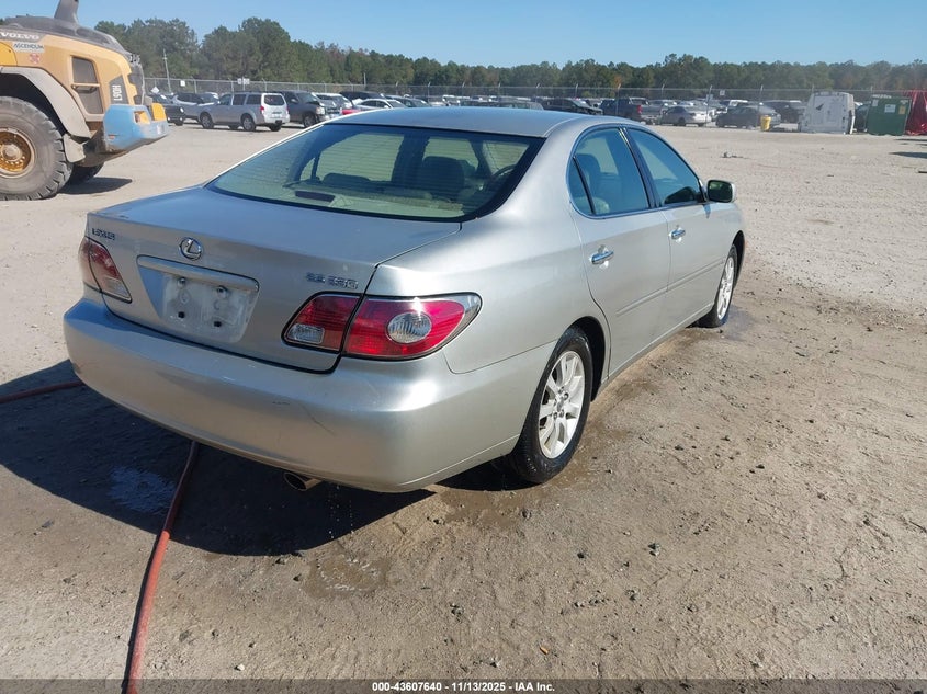 JTHBA30GX45025127 2004 LEXUS ES photo no. 4