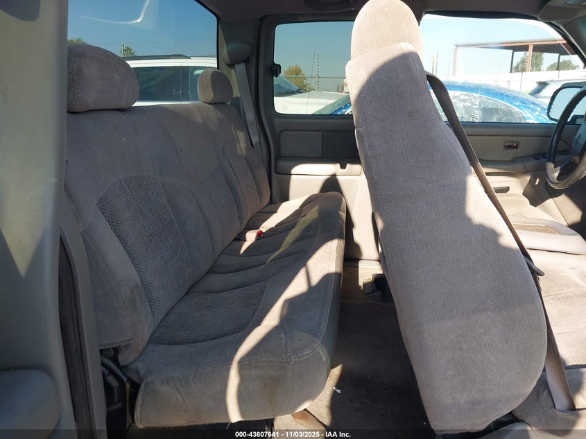 2GCEC19T5Y1298299 2000 CHEVROLET SILVERADO photo no. 8