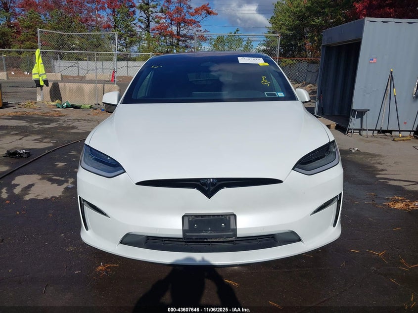 2023 Tesla Model X Plaid Tri Motor All-Wheel Drive VIN: 7SAXCBE69PF376161 Lot: 43607646