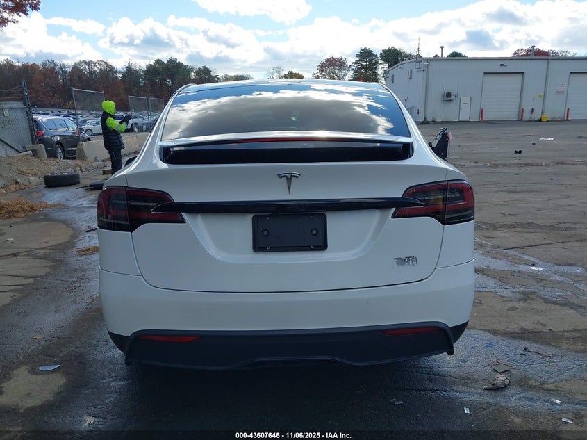 2023 Tesla Model X Plaid Tri Motor All-Wheel Drive VIN: 7SAXCBE69PF376161 Lot: 43607646