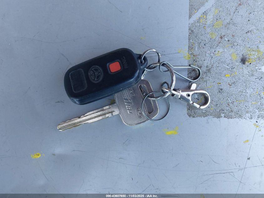 2004 Toyota Matrix Xr VIN: 2T1KR32E74C226928 Lot: 43607650