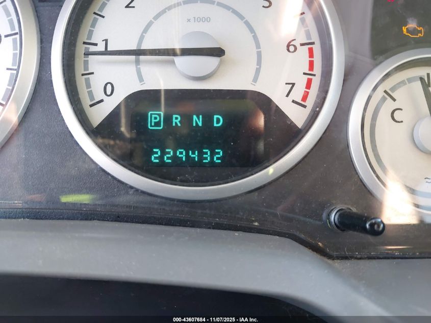 2010 Chrysler Town & Country Touring VIN: 2A4RR5D18AR373639 Lot: 43607684