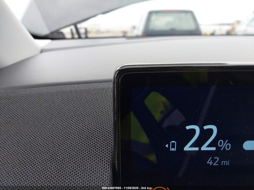 2025 FORD MUSTANG MACH-E SELECT - 3FMTK1R47SMA31955