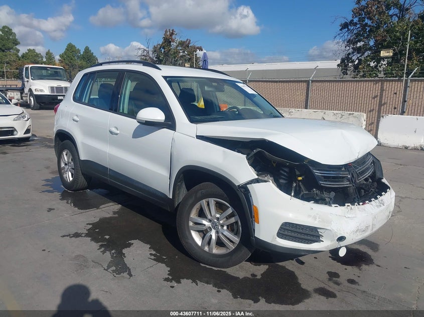 2017 VOLKSWAGEN TIGUAN 2.0T/2.0T S - WVGAV7AX4HK031144