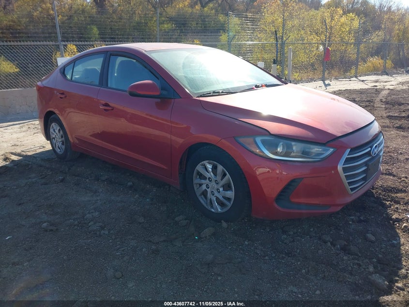 HYUNDAI ELANTRA SE