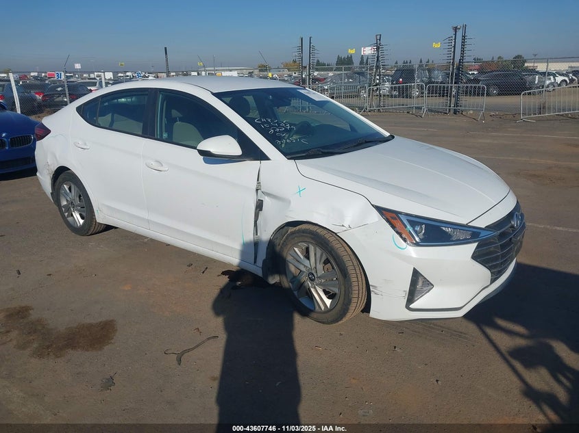 HYUNDAI ELANTRA SEL