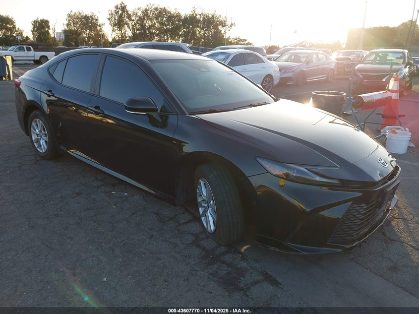 TOYOTA CAMRY LE