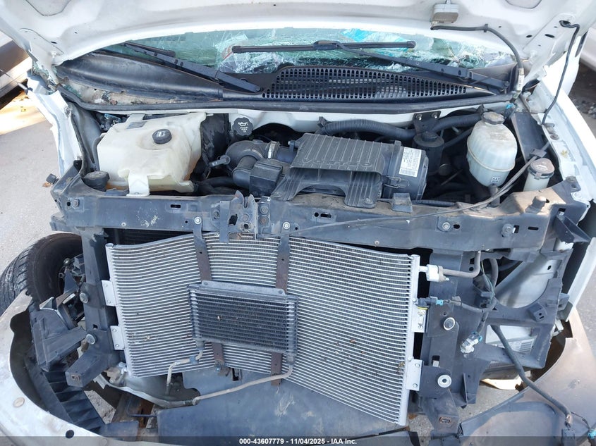 2005 Chevrolet Express VIN: 1GAHG39U851217540 Lot: 43607779