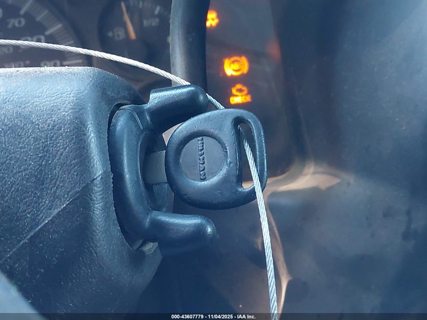 2005 Chevrolet Express VIN: 1GAHG39U851217540 Lot: 43607779