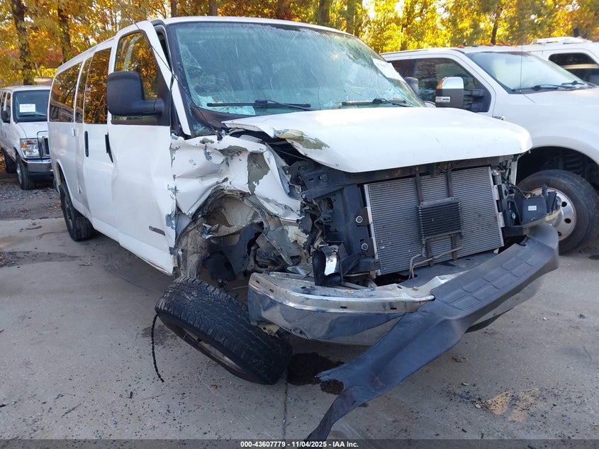 2005 Chevrolet Express VIN: 1GAHG39U851217540 Lot: 43607779