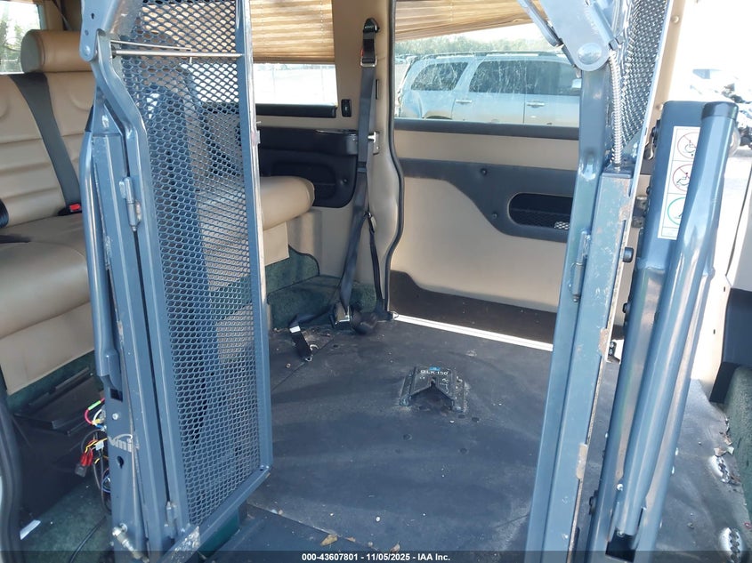 2017 RAM PROMASTER 1500 LOW ROOF 136 WB - 3C6TRVAG6HE516093