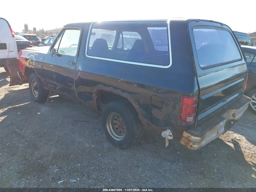 1B4GW12T9FS573404 1985 DODGE RAMCHARGER photo no. 3