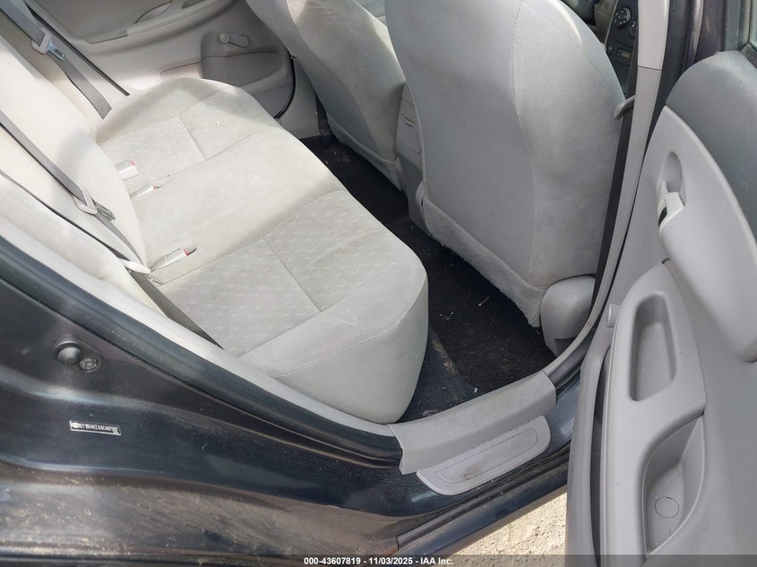 2T1BU4EEXAC487997 2010 TOYOTA COROLLA photo no. 8