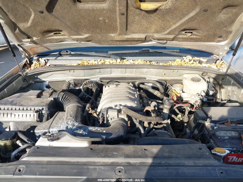 2004 Toyota 4Runner Limited V8 VIN: JTEBT17R040035374 Lot: 43607888