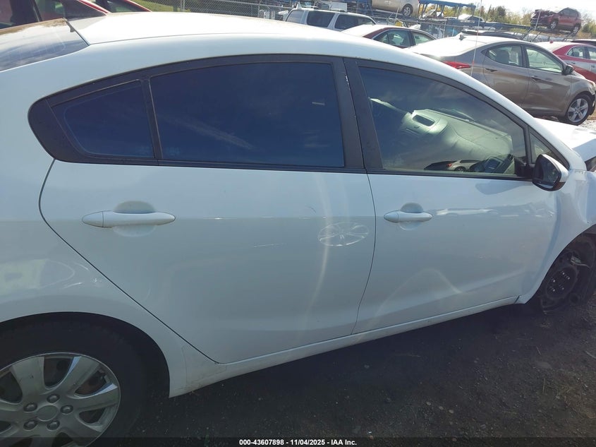 2017 KIA FORTE LX - 3KPFK4A76HE013782